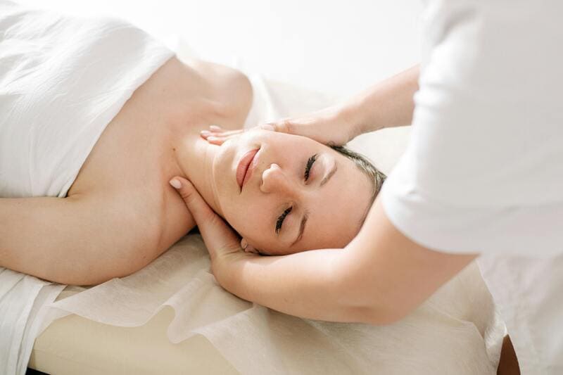 Soin liftant japonais Ko~bido : le rituel naturel signé Douce Bio’té pour une peau lumineuse et tonifiée